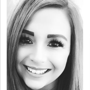 Meet your Posher, Bailey